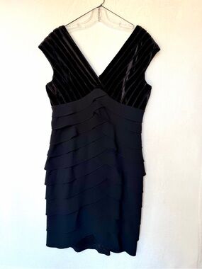 Adrianna Papell Black Velvet Chiffon Tiered Midi Cocktail Evening Dress Sz 12